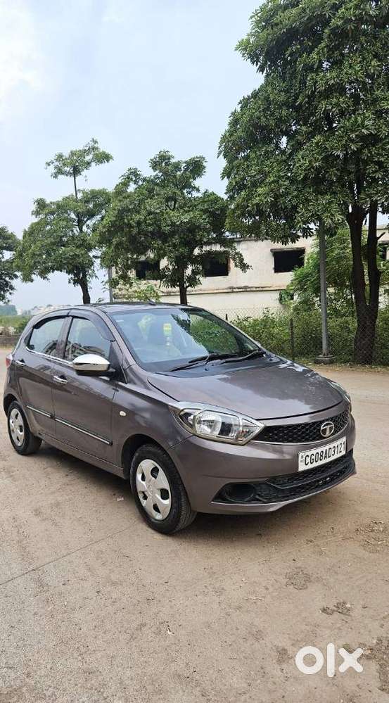 Tata Tiago 1.2 Revotron Xt (o), 2017, Petrol