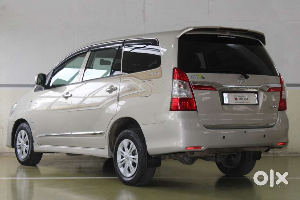 Toyota Innova 2.5 Gx 7 Str Bs-iii, 2015, Diesel