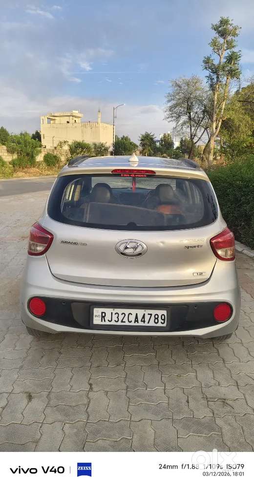 Hyundai Grand I10 2018 Cng & Hybrids Well Maintained