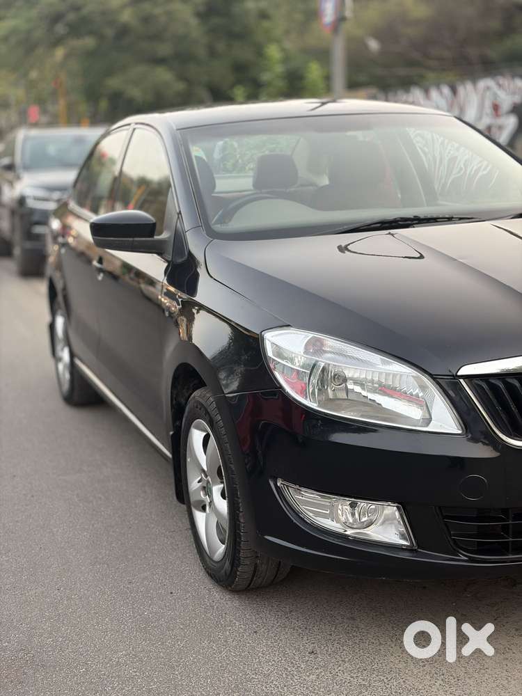 Skoda Rapid 1.6 Mpi Ambition, 2013, Petrol