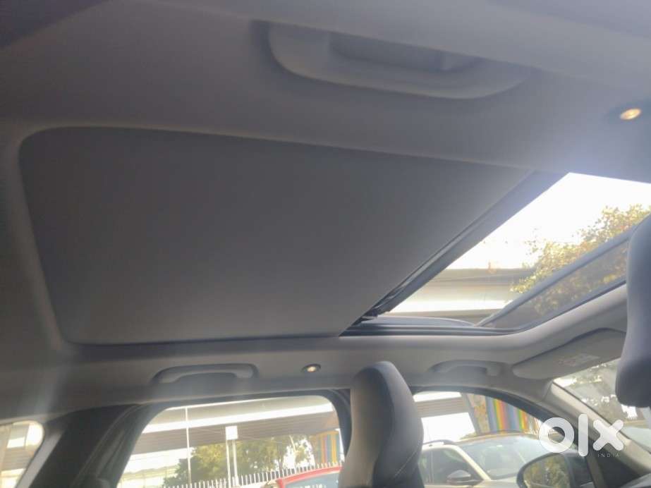 Renault Duster 1.3 Rxs Turbo Cvt Petrol, 2026