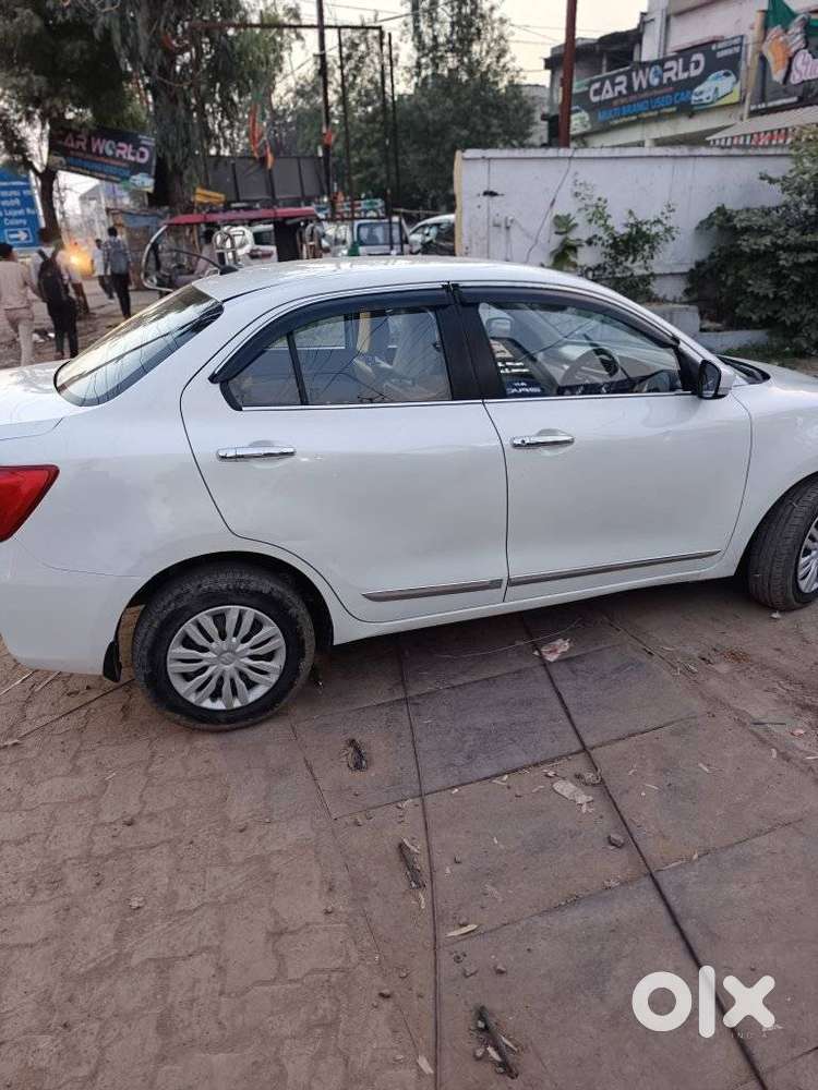 Maruti Suzuki Dzire 1.2 Vxi Cng, 2024, Cng & Hybrids