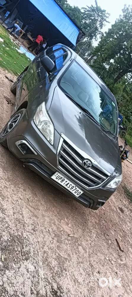 Toyota Innova 2013