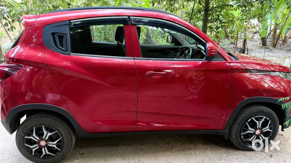 Mahindra Kuv 100 2016 Petrol 37300 Km Driven