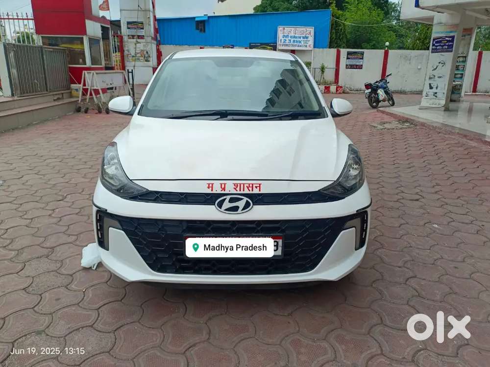 Aura S Cng And Petrol