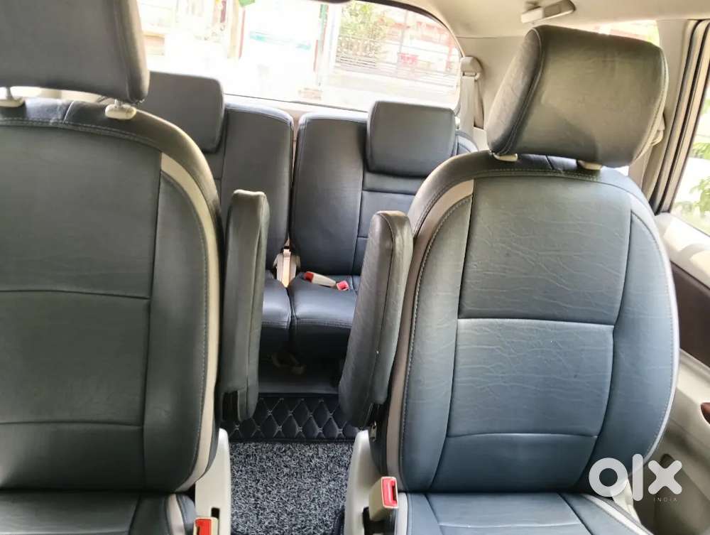 Toyota Innova Diesel 7 Str 2013