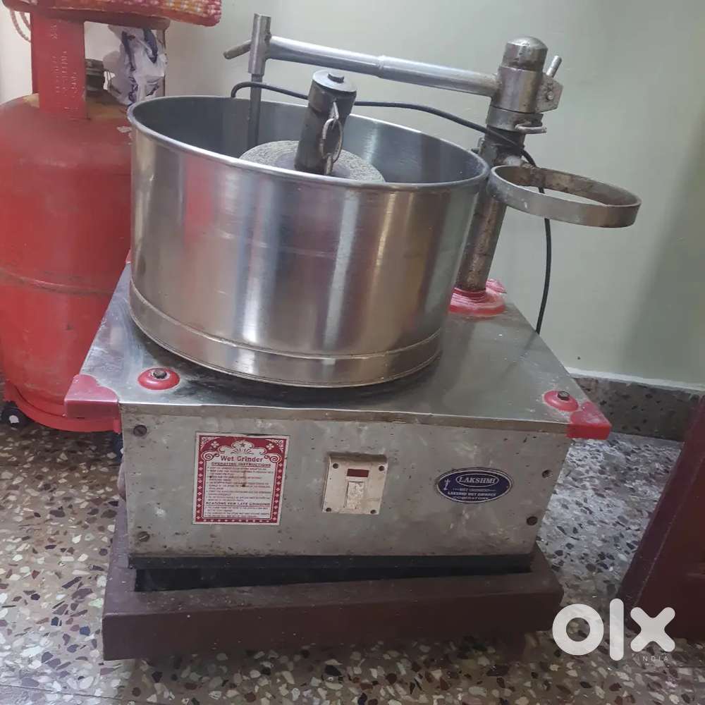 Lakshmi 2 L wet grinder with moving stand