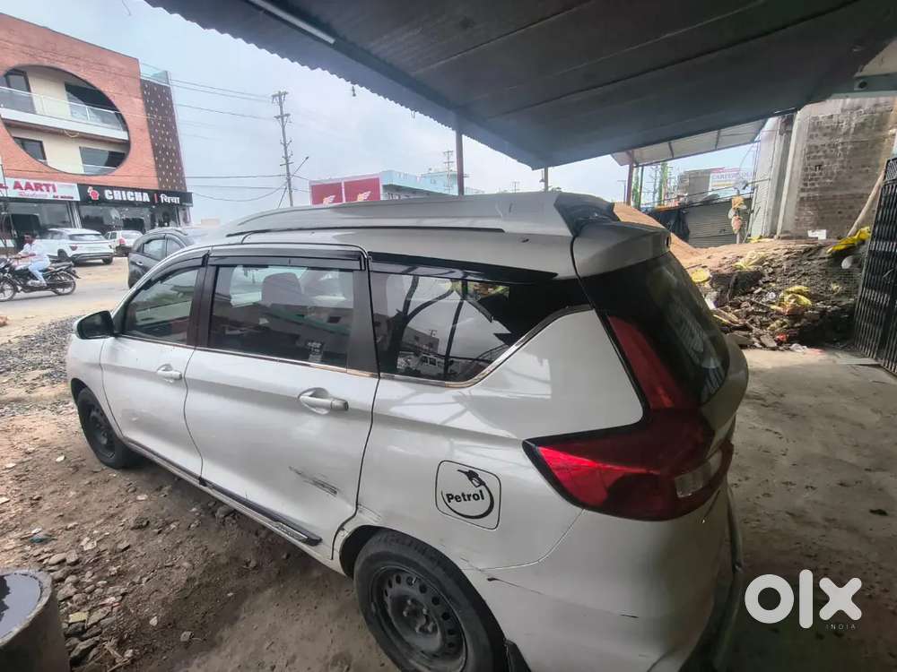Maruti Suzuki Ertiga 2021 Variant Vxi
