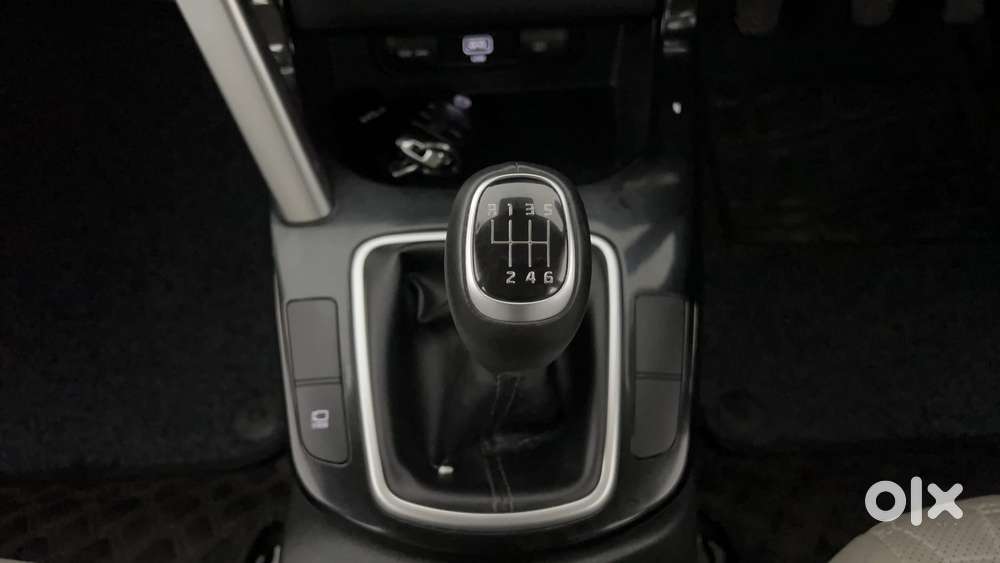 Kia Seltos Htx 1.5 Petrol Mt, 2022, Petrol