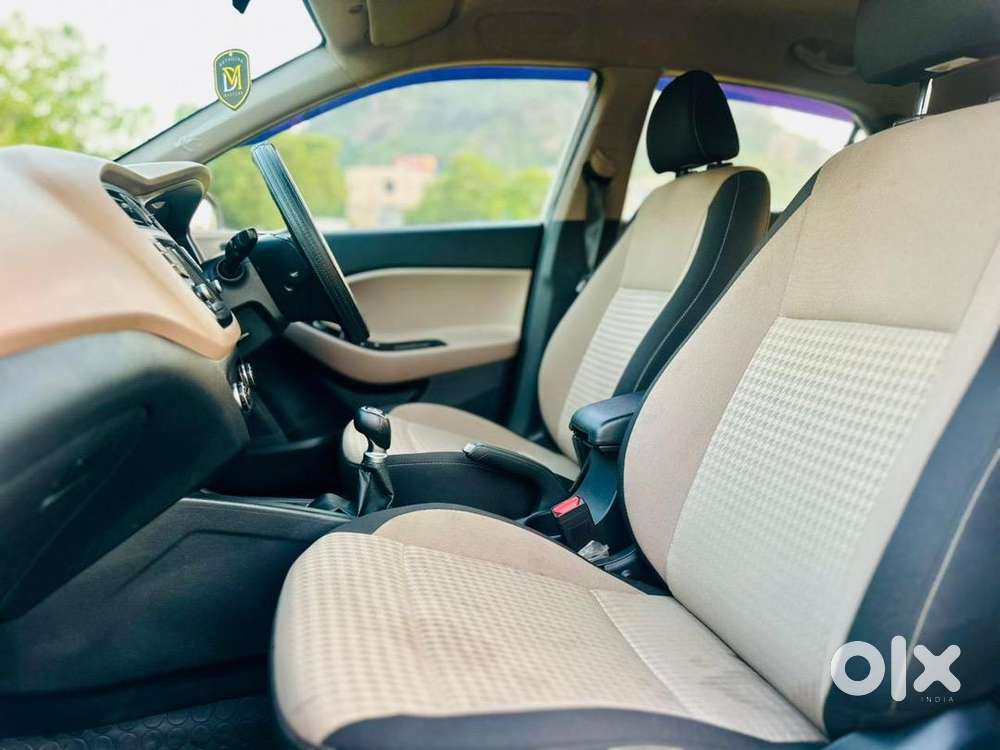 Elite I20 Asta O Petrol