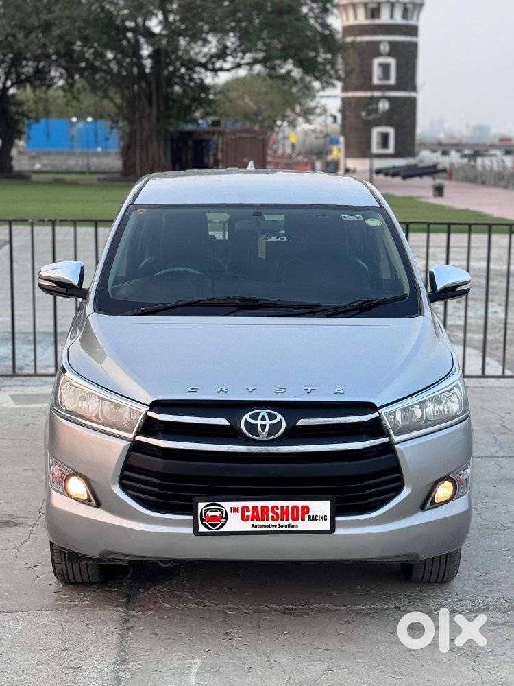 Toyota Innova Crysta 2.8 Gx At 8 Seater, 2016, Diesel