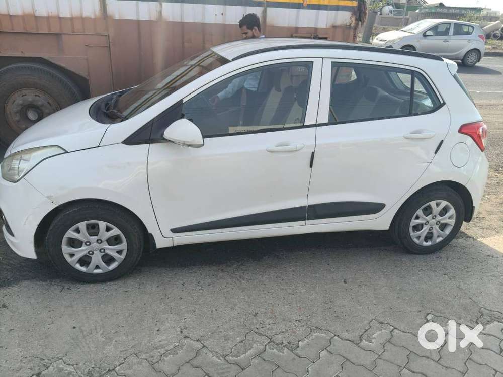 Hyundai Grand I10 2016 Petrol Well Maintained
