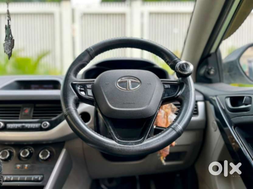 Tata Nexon 1.2 Revotron Xm (s), 2018, Petrol