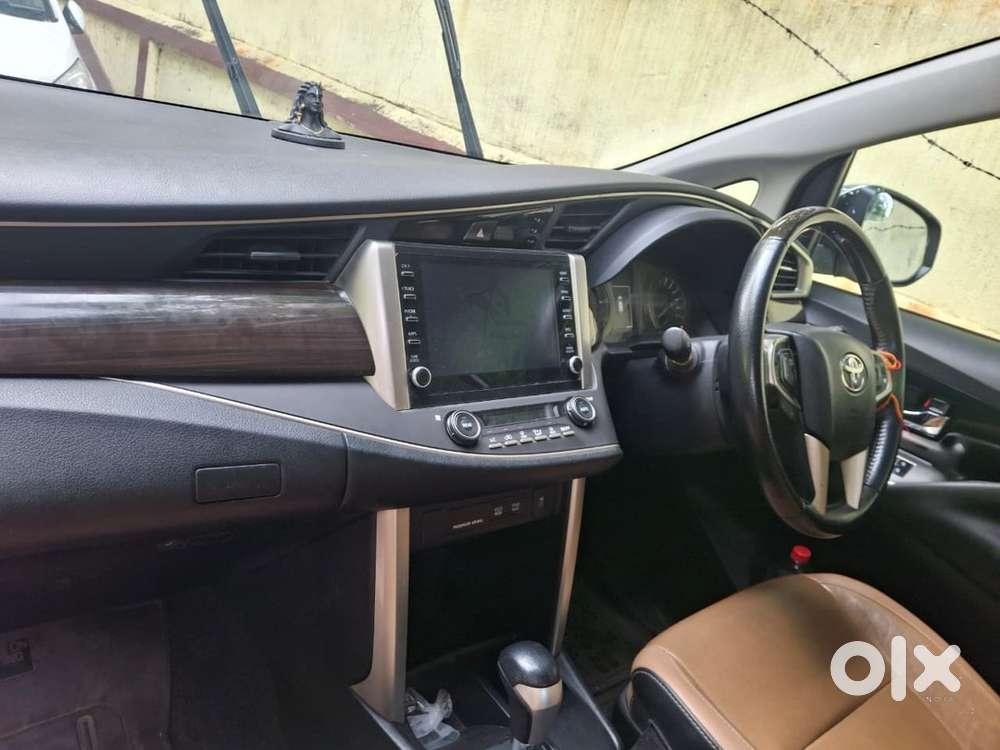 Innova Crysta 2.4 Z Automatic Diesel 2021 Top Model Diesel