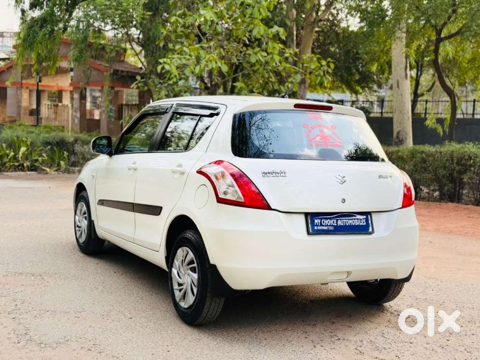 Maruti Suzuki Swift Lxi Optional-o, 2017, Cng & Hybrids