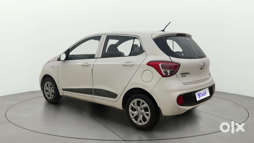Hyundai Grand I10 Magna At, 2017, Petrol