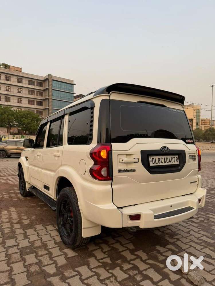 Delhi Number Plate