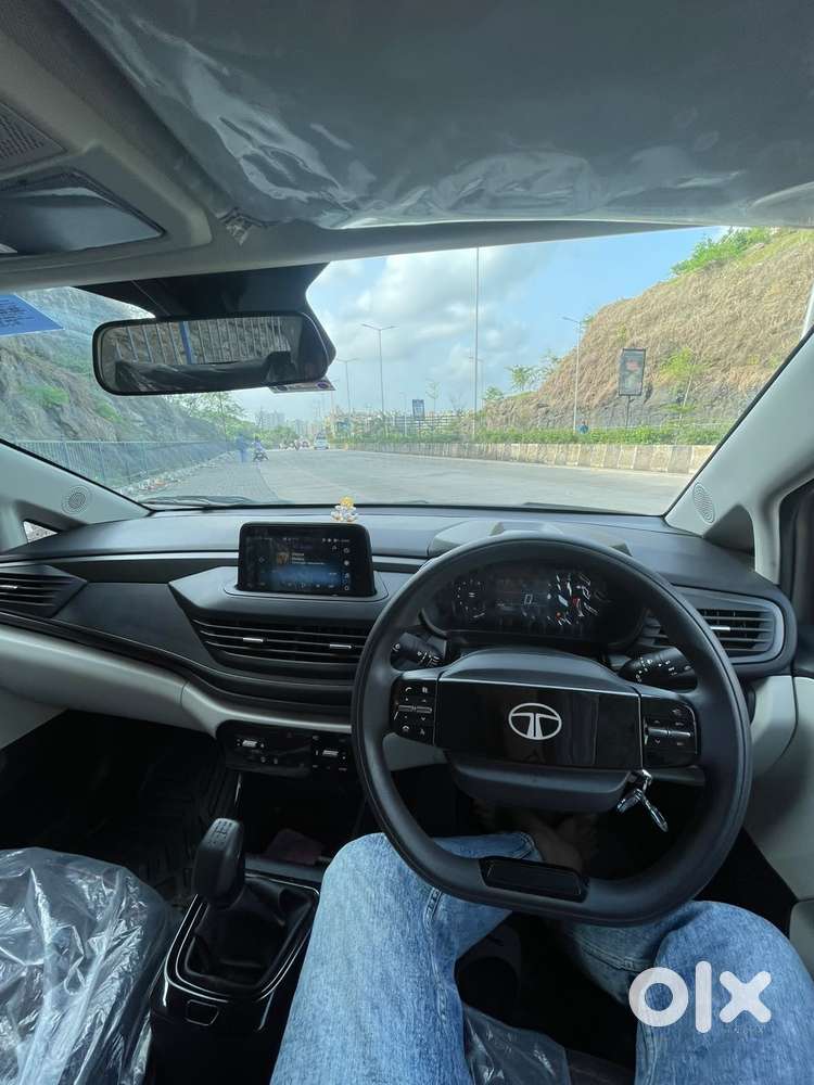 Tata Altroz, 2025, Cng & Hybrids