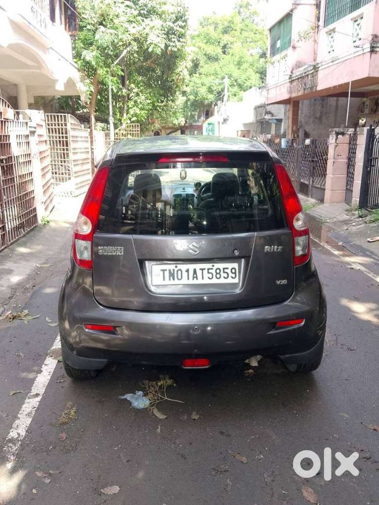 Maruti Suzuki Ritz Vxi, 2013, Petrol