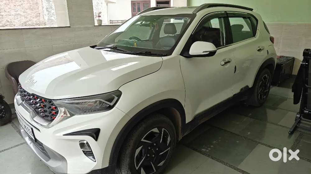 Htk + Turbo 1.0 Imt ( Sunroof )  Brand New Condition