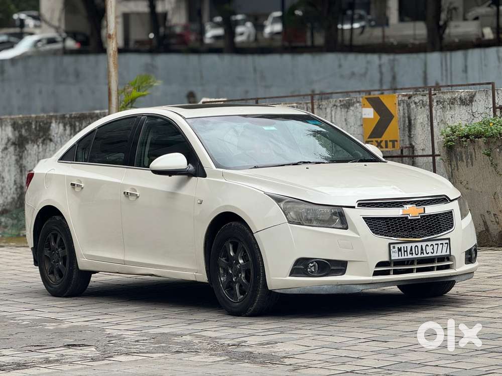 Chevrolet Cruze Ltz Diesel 2013 Ending Sunroof 2nd Owner Diesel