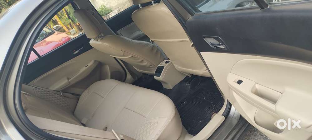 Maruti Suzuki Dzire 1.2 Vxi, 2023, Petrol