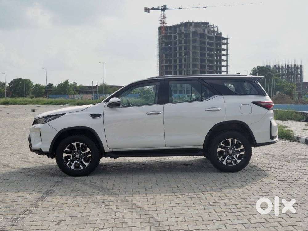Toyota Fortuner Legender 4x2 At 2.8, 2022, Diesel
