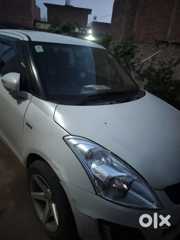 Maruti Swift Vxi 2017- Family Car