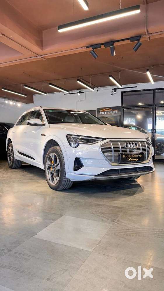 Audi E-tron 55, 2021, Electric