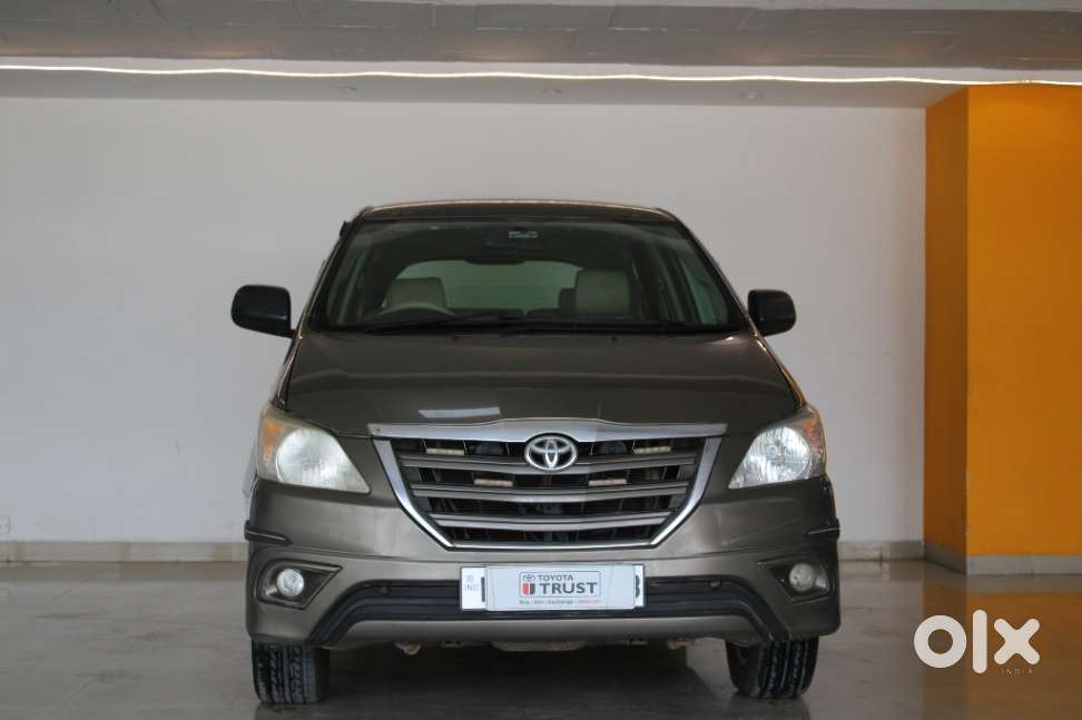 Toyota Innova 2.5 G (diesel) 8 Seater, 2014, Diesel
