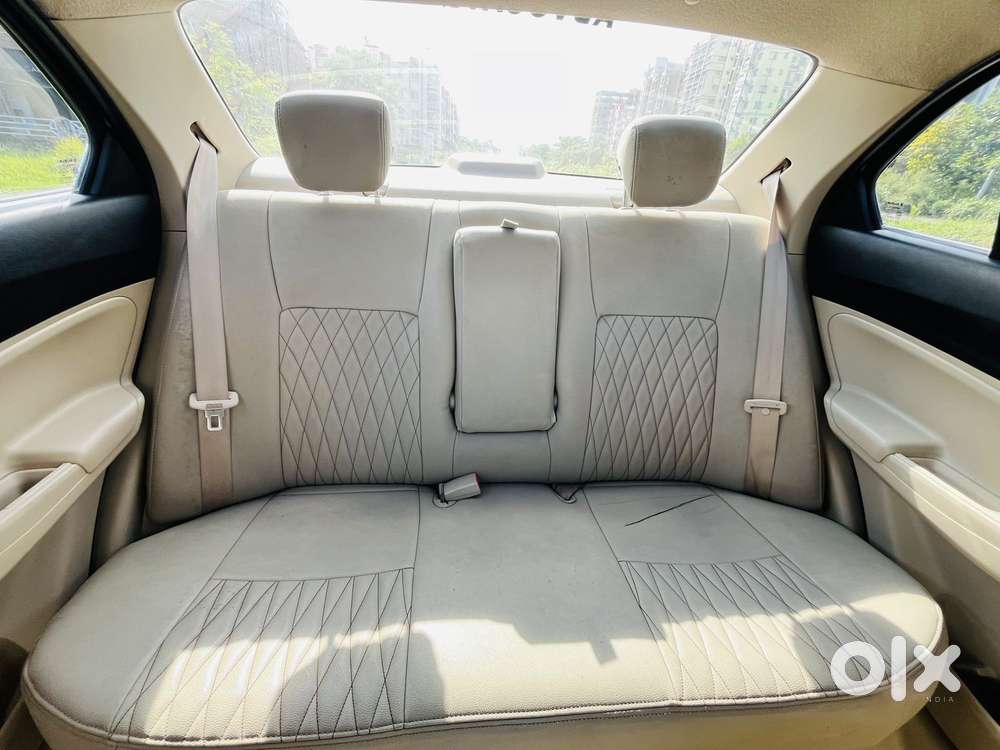 Maruti Suzuki Swift Dzire Vxi Regal Limited Edition Amt, 2022, Petro..