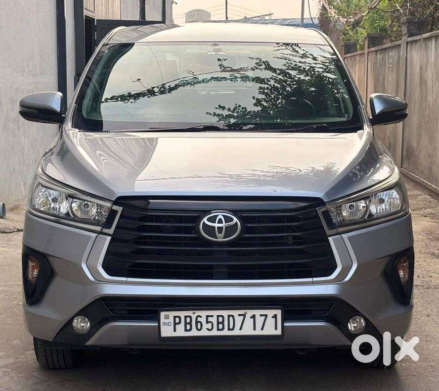 Toyota Innova Crysta, 2022, Petrol
