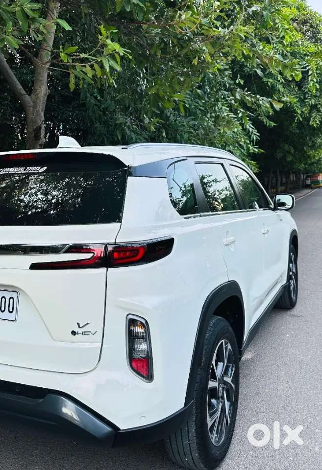 Toyota Urban Cruiser Hyryder, 2025, Petrol