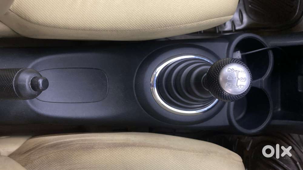 Honda Brio 2011-2013 V Mt, 2013, Petrol