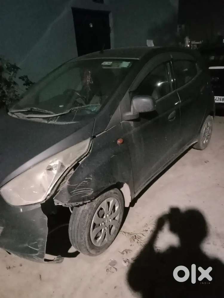 Hyundai Eon 2018 Petrol 90000 Km Driven