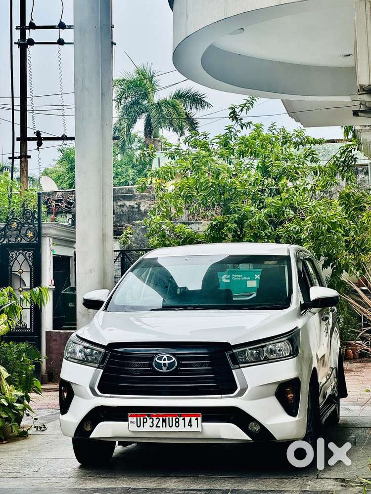 Toyota Innova Crysta 2.4 G Mt, 2022, Diesel
