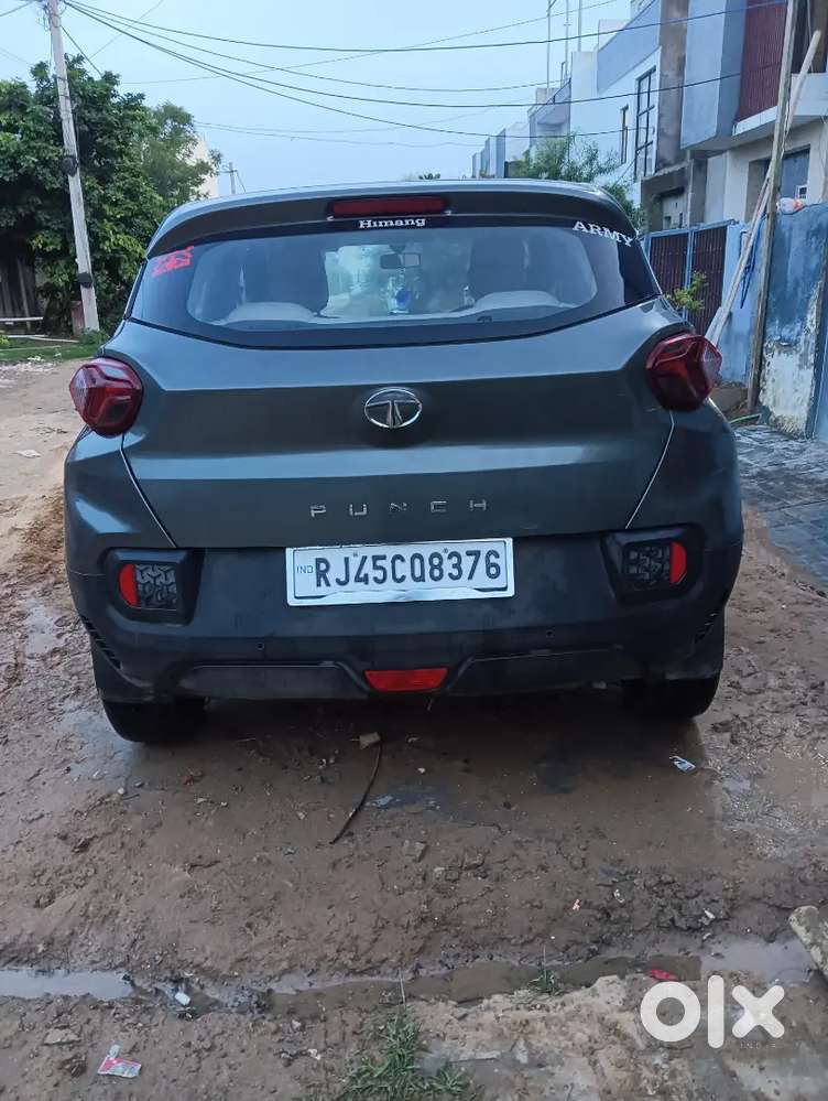 Tata Punch Rhythm 2021