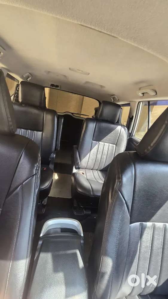 Toyota Innova Crysta 2017 Diesel Well Maintained