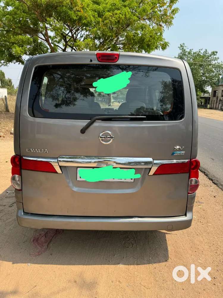 Nissan Evalia 2015 Diesel 210000 Km Driven