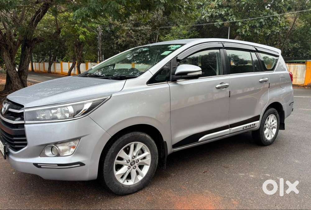 Toyota Innova Crysta 2018 Diesel 120000 Km Driven