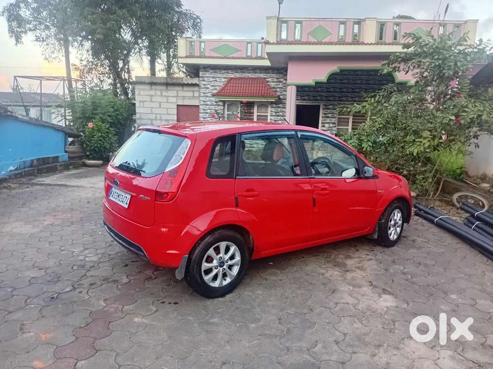 Ford Figo Petrol 2012
