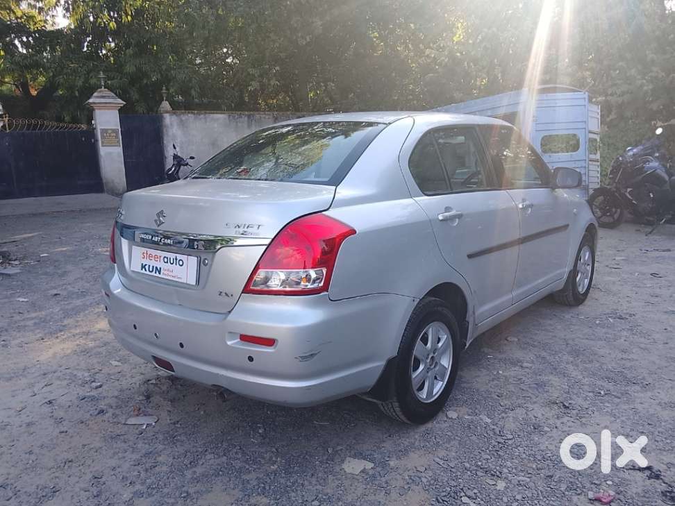 Maruti Suzuki Swift Dzire 1.2 Zxi Bsiv, 2011, Petrol