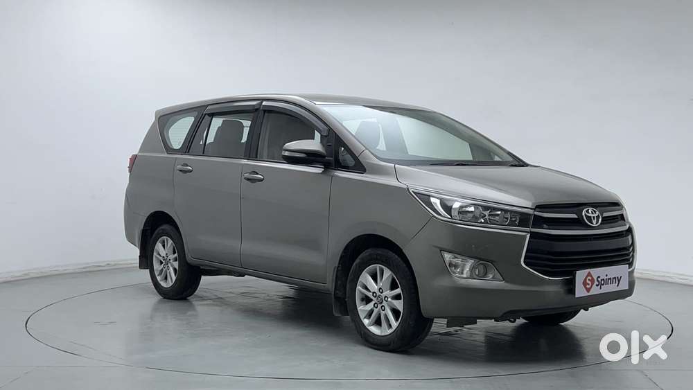 Toyota Innova Crysta 2.4 G Mt 8s, 2016, Diesel