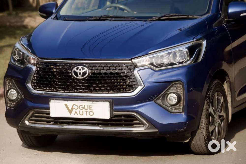 Toyota Rumion V At, 2023, Petrol