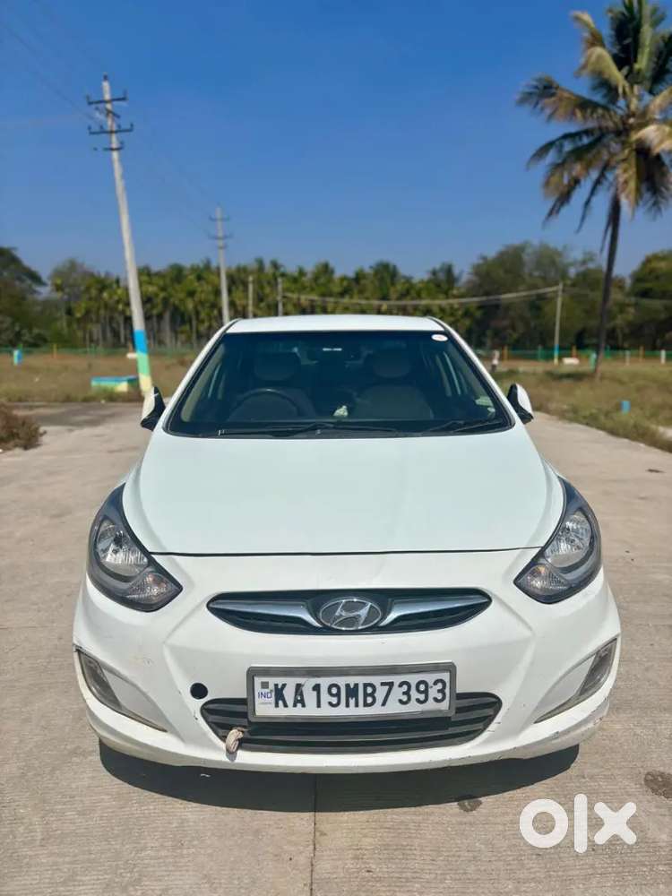 Hyundai Verna 2011 Diesel 150000 Km Driven
