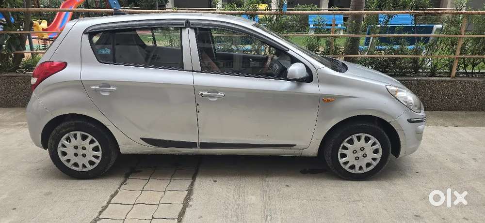 Urgent Hyundai I20 Magna 2011 Car
