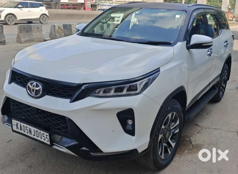 Toyota Fortuner Legender 2023