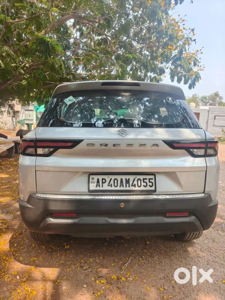Maruti Suzuki Brezza 2023 Cng & Hybrids 70000 Km Driven