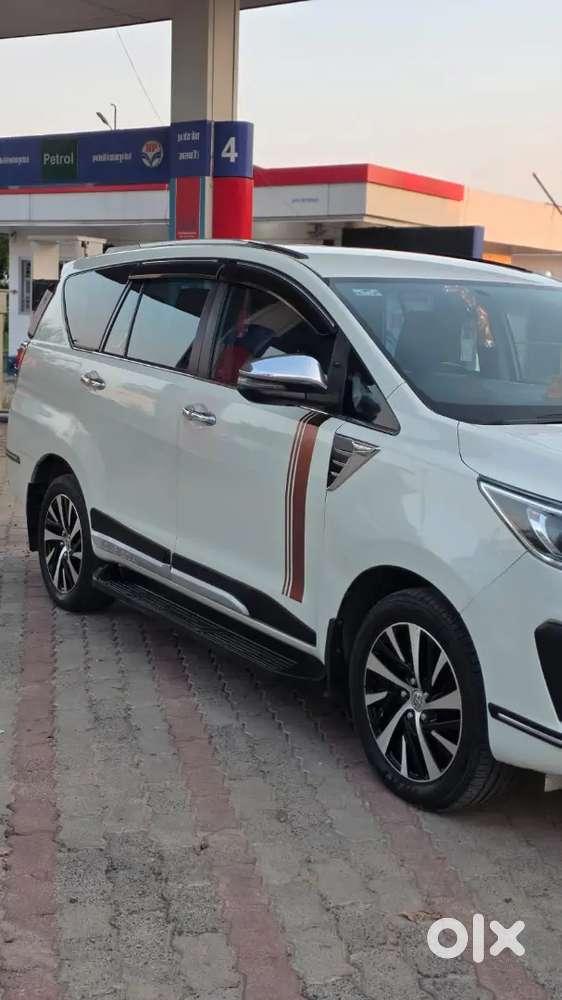 Toyota Innova Crysta 2022 Diesel Manual 7 Str
