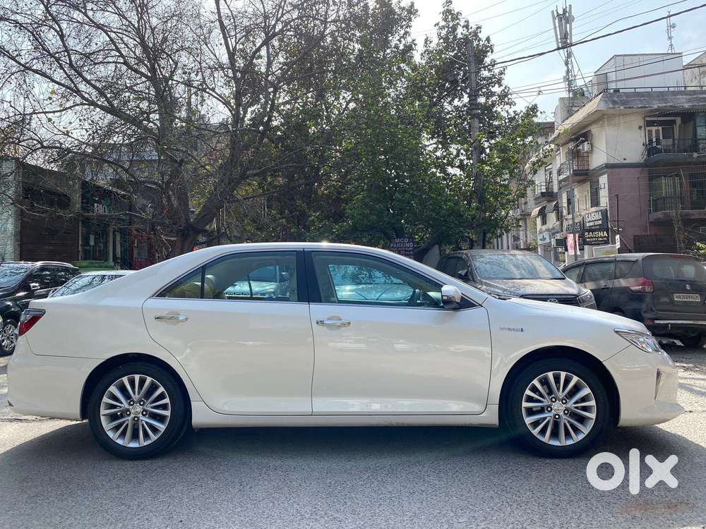 Toyota Camry Hybrid 2.5, 2017, Petrol